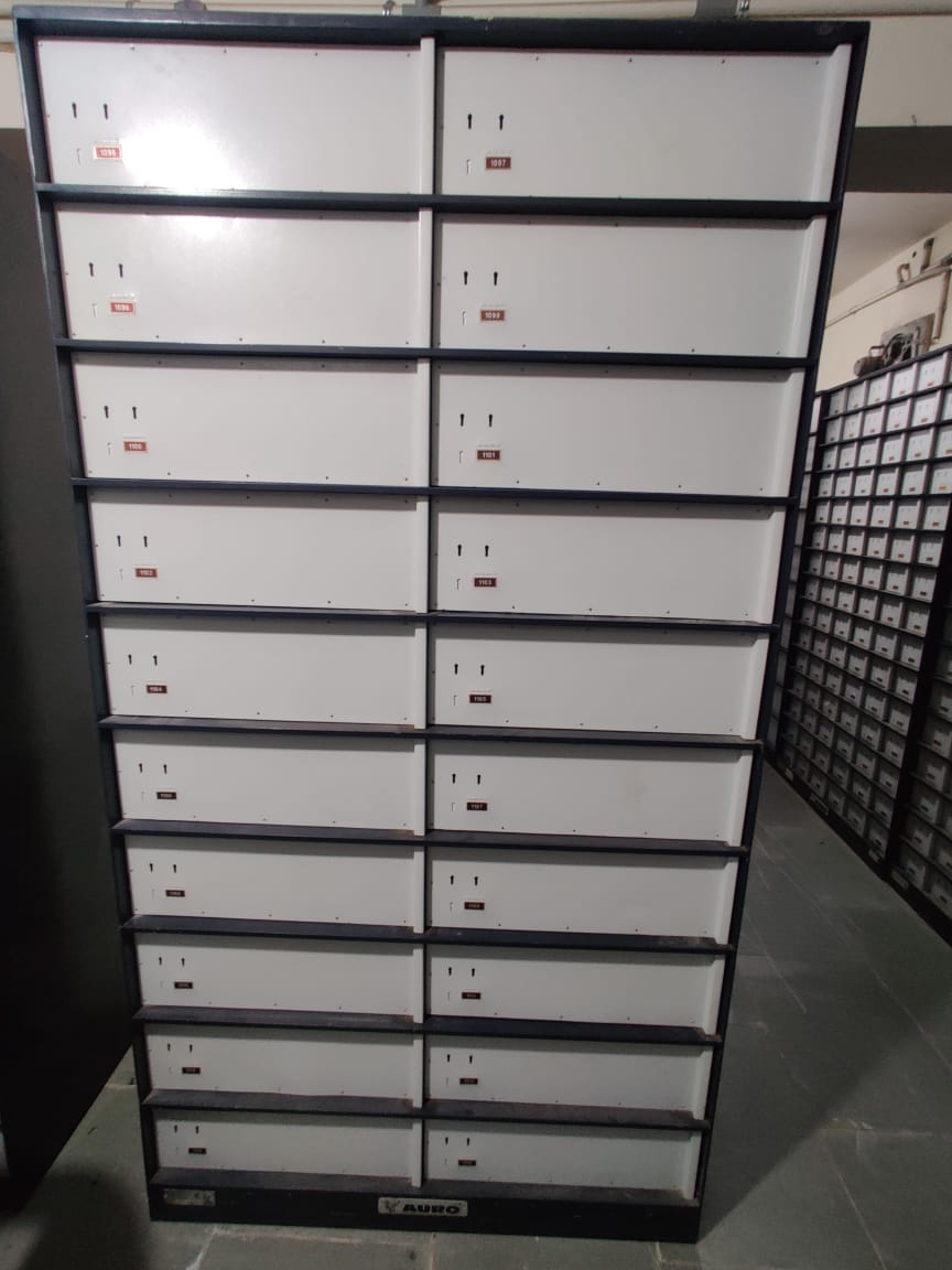 મીડિયમ લૉકર